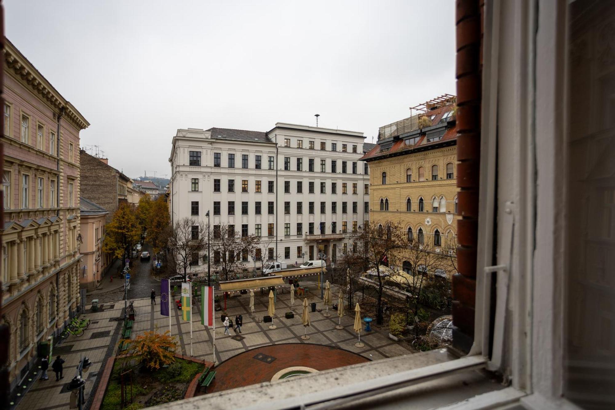 Bohemien Apartment Budapest Bagian luar foto