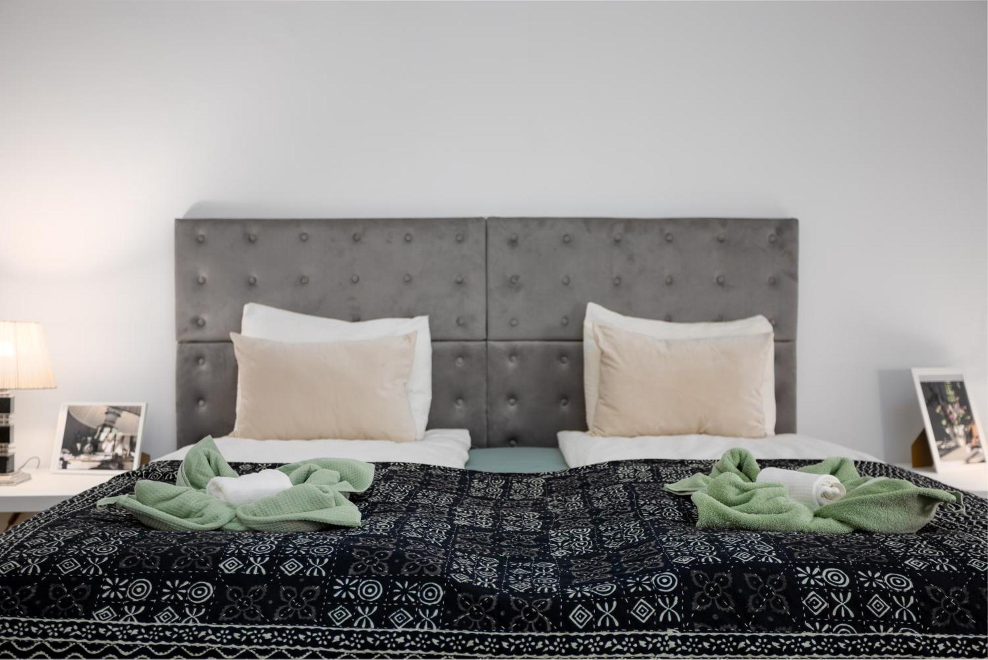 Bohemien Apartment Budapest Bagian luar foto
