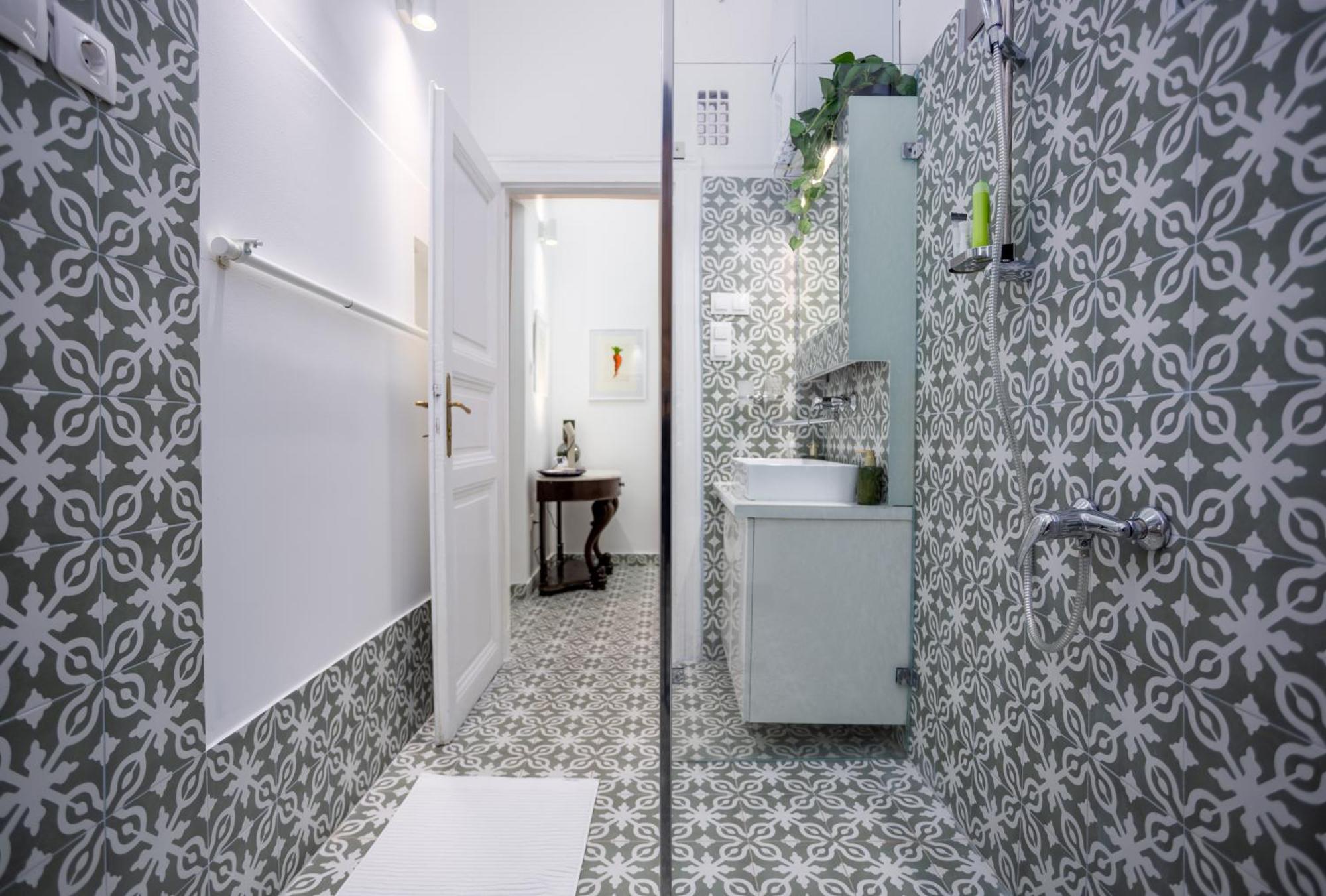 Bohemien Apartment Budapest Bagian luar foto
