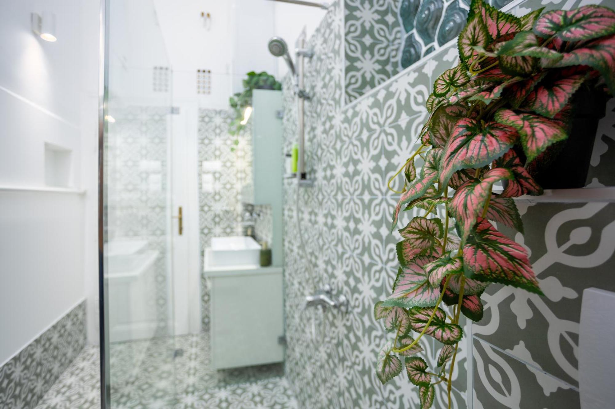 Bohemien Apartment Budapest Bagian luar foto